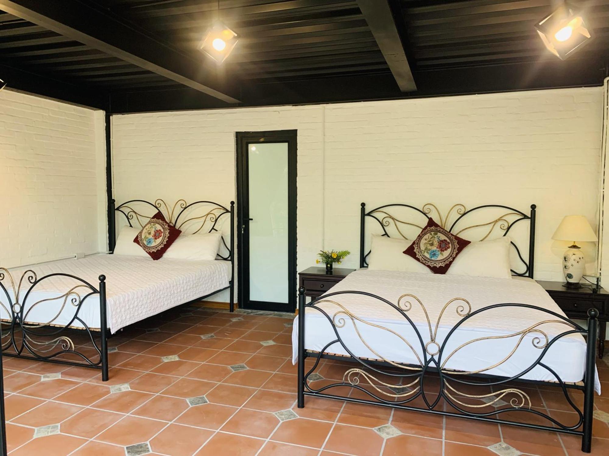 Dinh Gia Home Villa & Resort Ніньбінь Номер фото